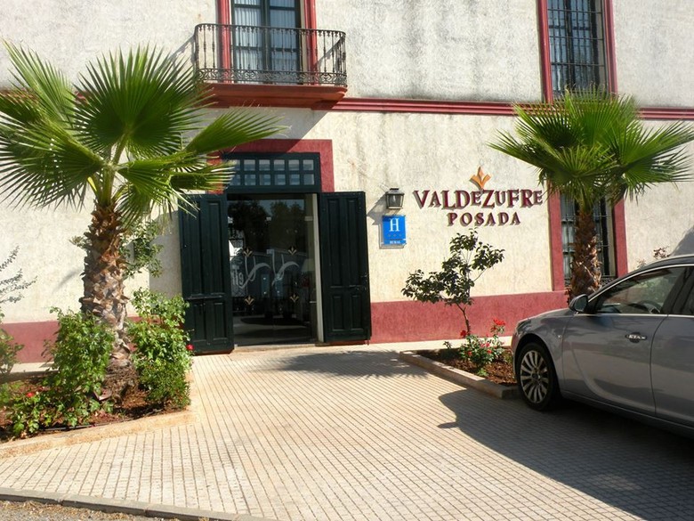 Hotel Posada De Valdezufre