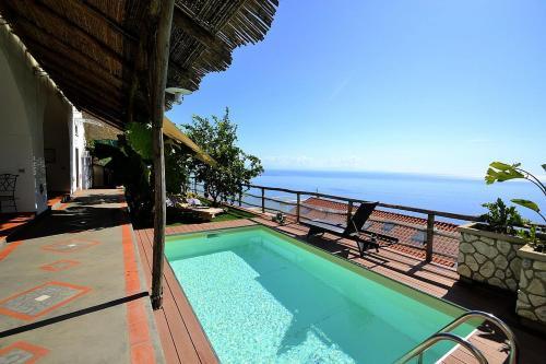 Praiano Villa Sleeps 6 Pool Air Con Wifi