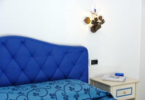 Praiano Apartment Sleeps 6 T721478