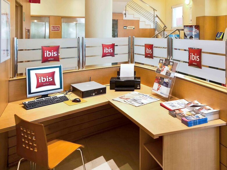 Hotel Alcal� De Henares