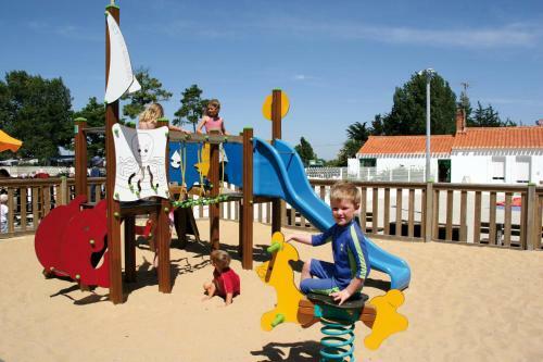 Camping Sunissim Le Zagarella By Locatour