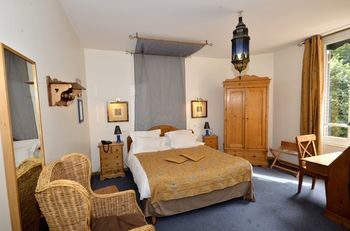 Hotel H�tel De La Chapelle