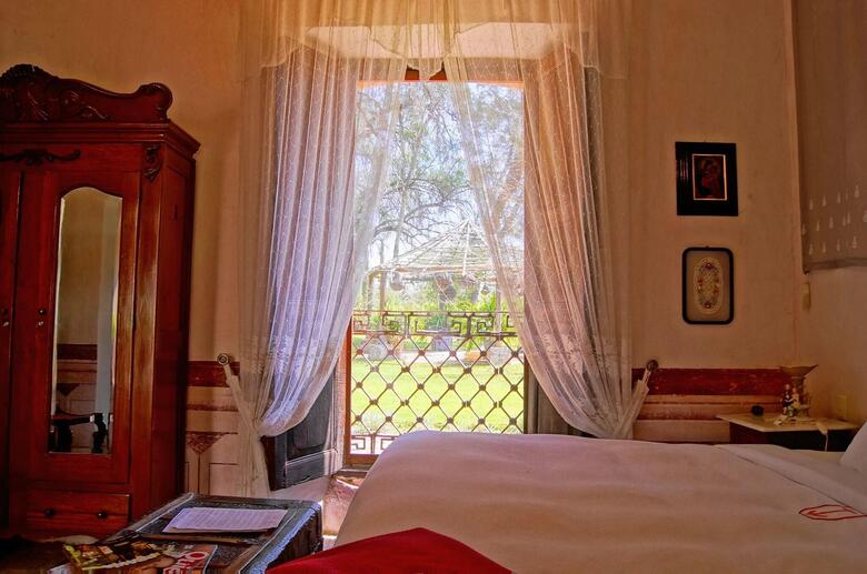 Hacienda Sepulveda Hotel And Spa