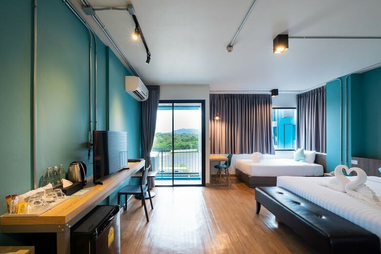 S.22 Hotel Suratthani