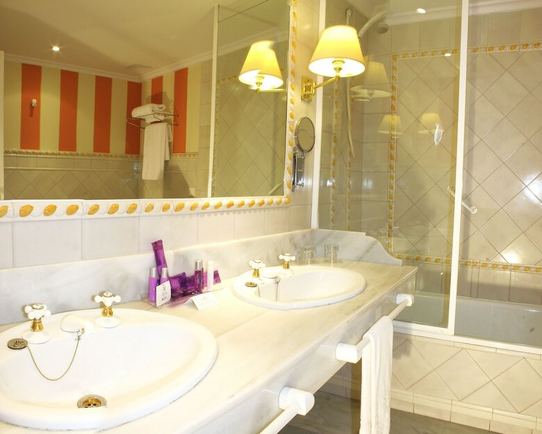 Hotel Alcazar De La Reina