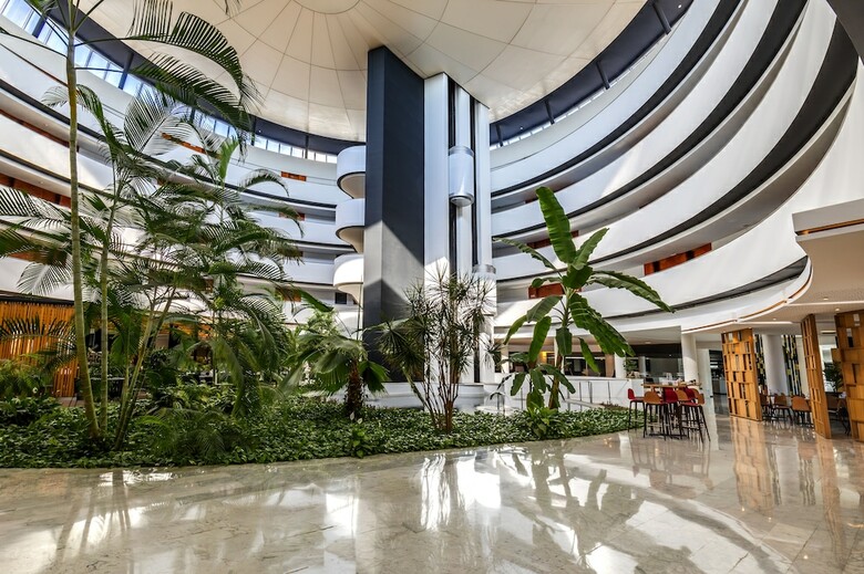 Hotel Barcel� Sevilla Renacimiento