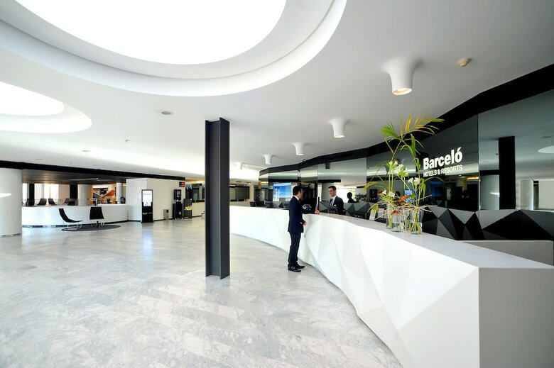 Hotel Barcel� Sevilla Renacimiento