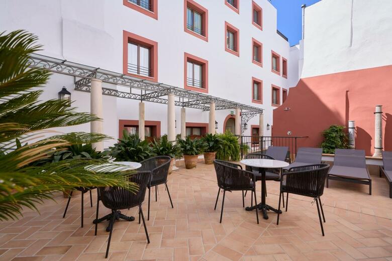 Hotel Murillo Reinoso