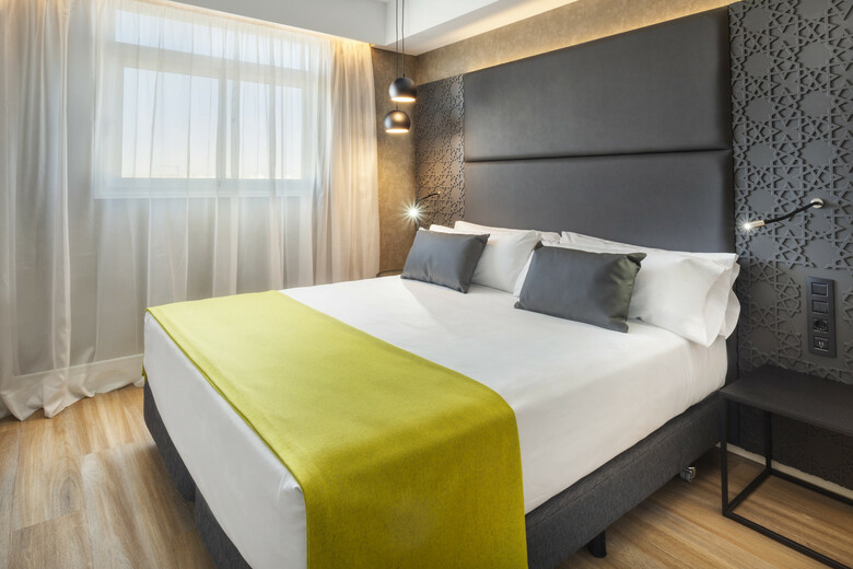 Hotel Catalonia Giralda