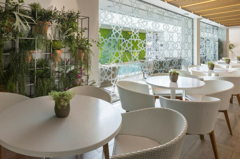 Hotel Catalonia Giralda