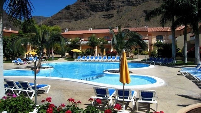 Apartamentos Jardin Del Conde