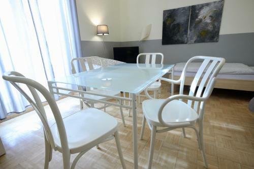 A-domo Apartment-hotels Ruhr Th�ringer