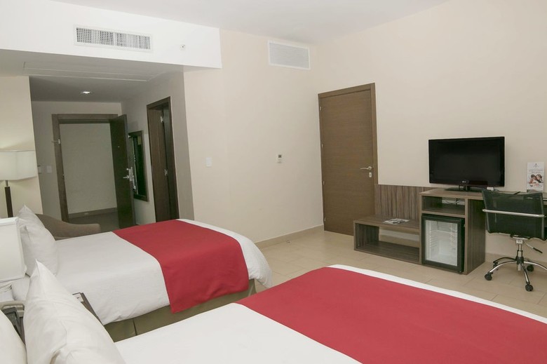 Victoria Hotel And Suites