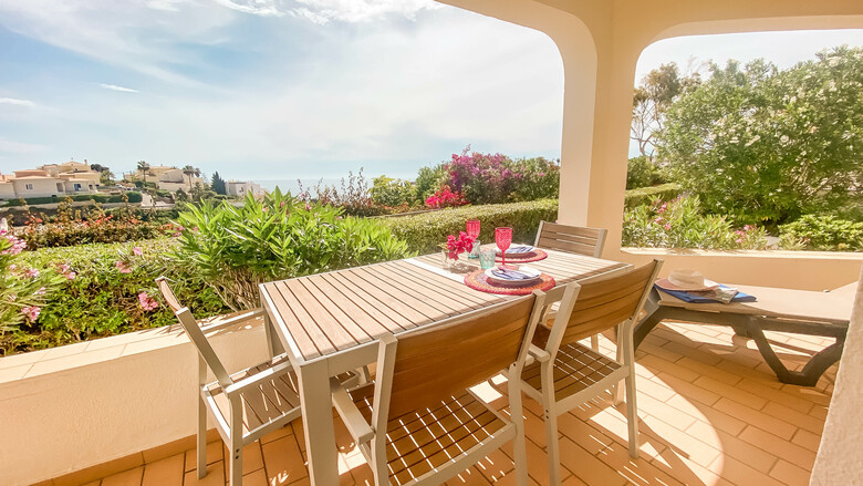 Aparthotel Monte Dourado