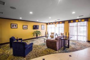Hotel Comfort Suites