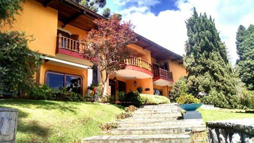 Hostal Pousada Cedro Do Libano