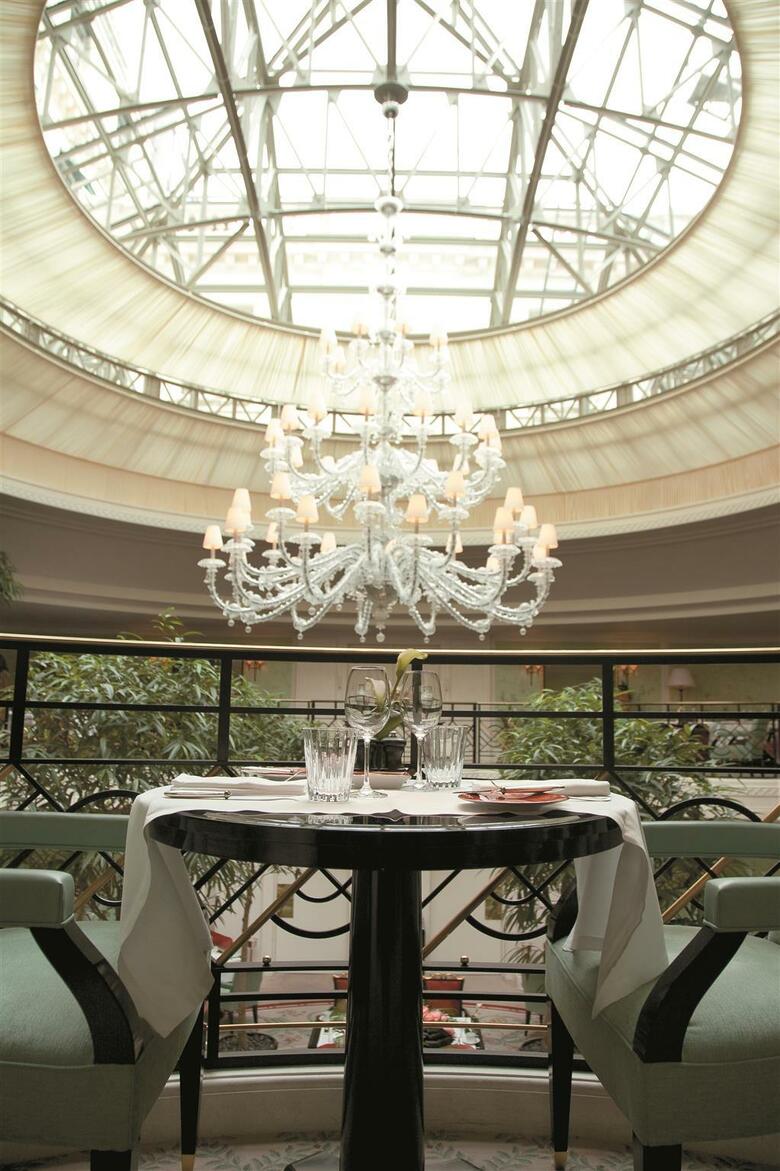 Hotel Shangri La Paris