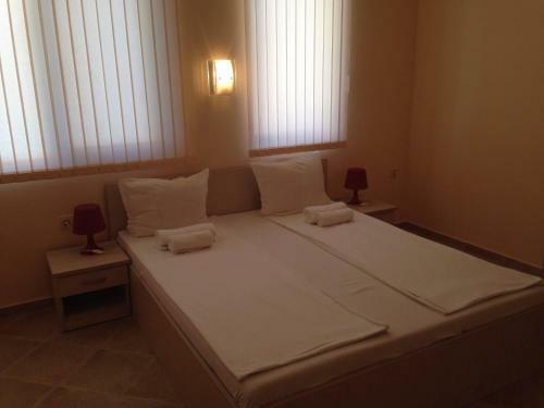 Sunrise One-bedroom Apartments