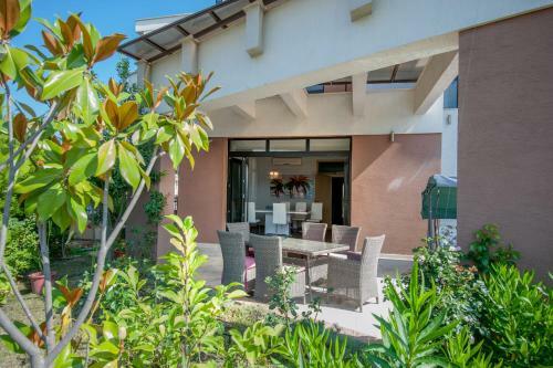 Villa Luxury House On Buzhaka