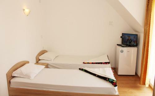 Hotel Aia Kavatsi