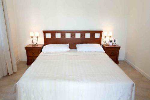 Private Apartments With Sea View In St. Marina