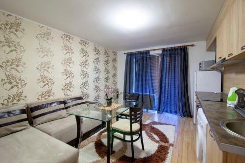 Zara Apartments