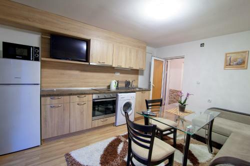 Zara Apartments