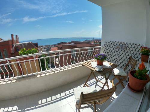 Apartment In St. Vlas With Terrace