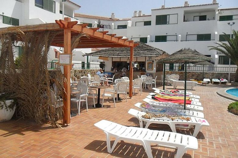 Apartamentos Alondras Park