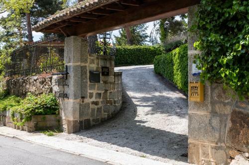 Hotel El Torre�n De Navacerrada