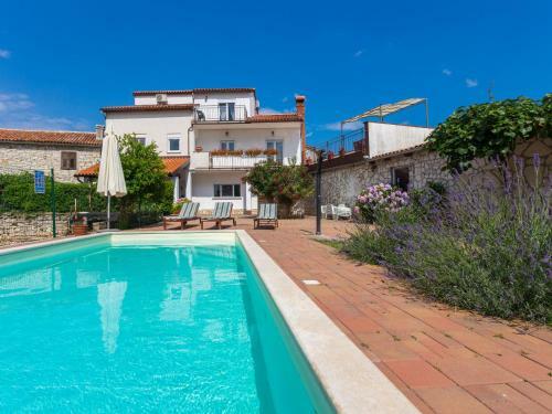 Holiday Home Kuji�i