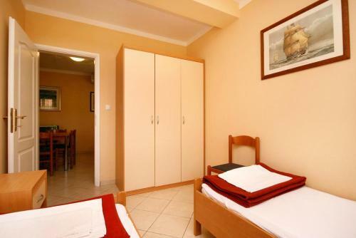 Apartments With A Parking Space Baska (Krk) - 5450
