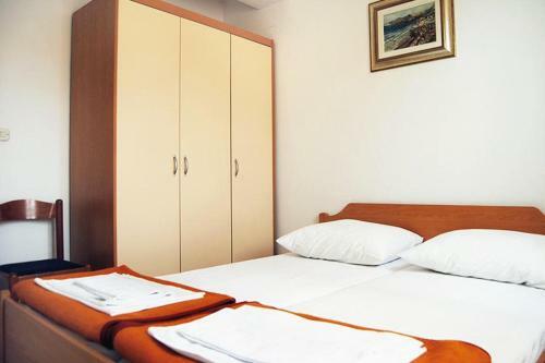 Apartments With A Parking Space Baska (Krk) - 5450