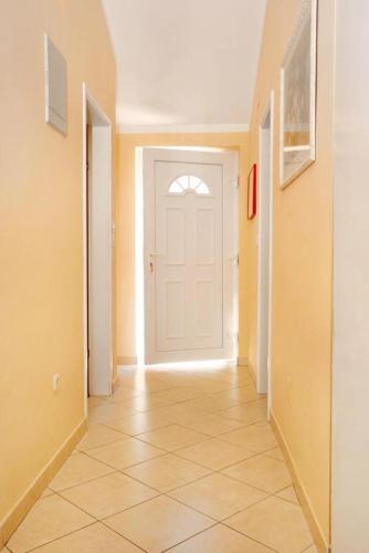 Apartments With A Parking Space Baska (Krk) - 5450