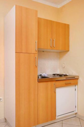 Apartments With A Parking Space Baska (Krk) - 5450