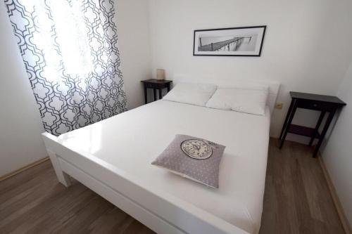 Apartments By The Sea Soline (Krk) - 5449