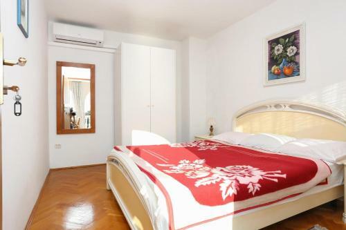 Apartments With A Parking Space Gradac (Makarska) - 6825