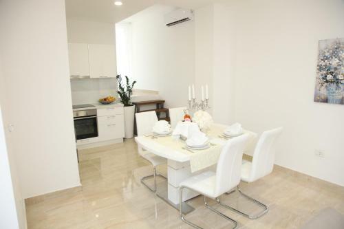 Apartments Mare