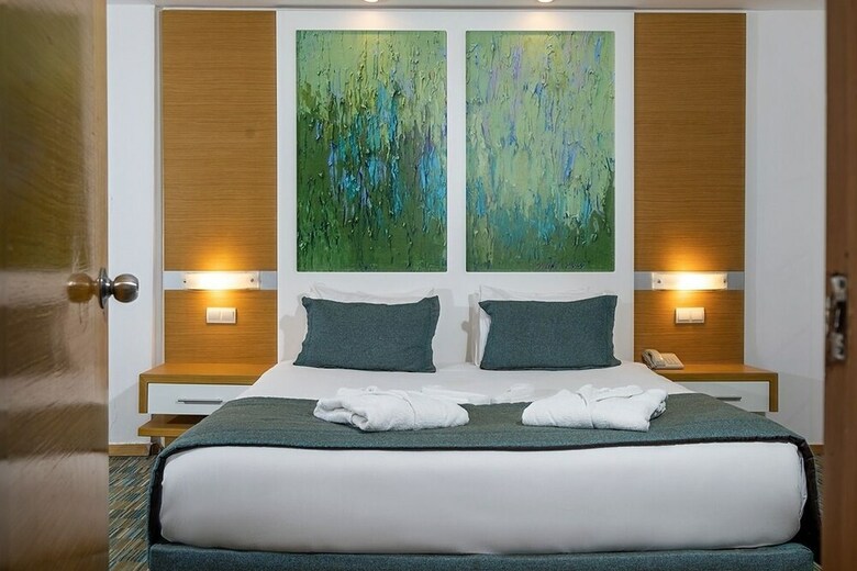 Ladonia Hotels Adakule