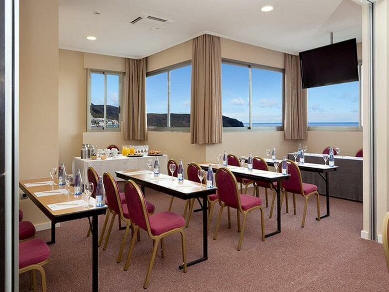 Paradise Park Fun Lifestyle Hotel