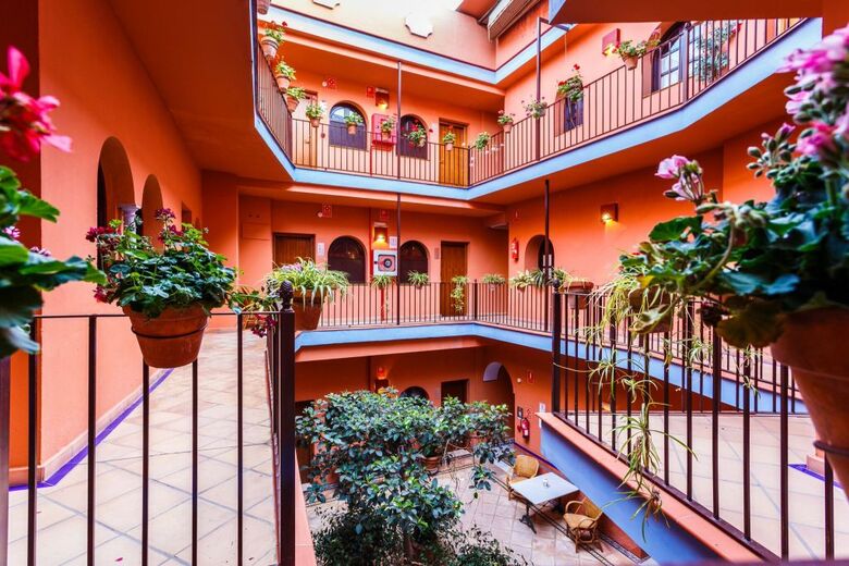 Hotel Patio De La Alameda
