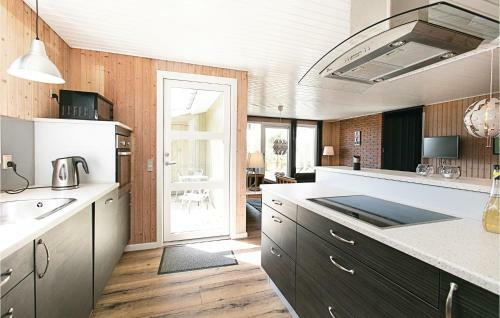 Three-bedroom Holiday Home In Aakirkeby