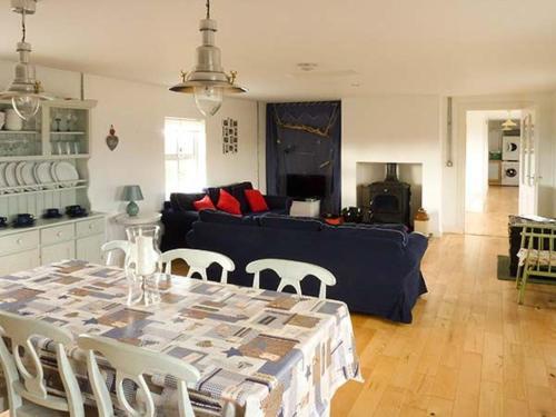 Tig Fada