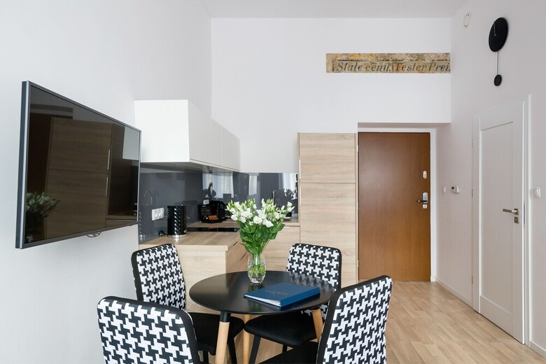 Nook Nook Apartments Dietla 66