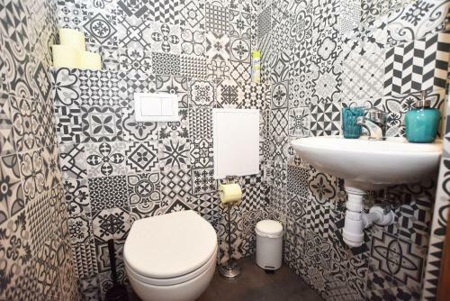 Dukes Hostel - Old Town