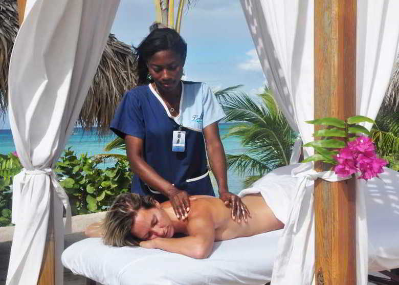 Hotel Cadaques Caribe Resort And Villas