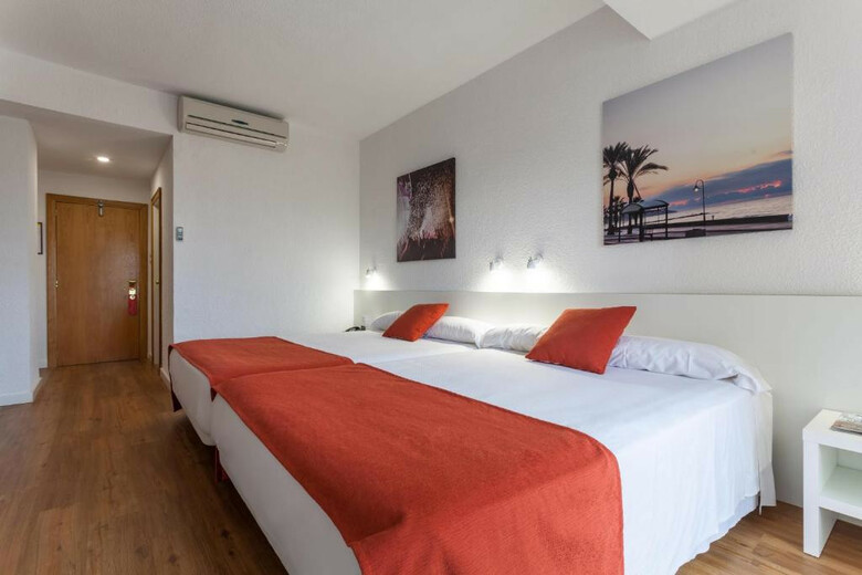 Hotel Intelier Orange