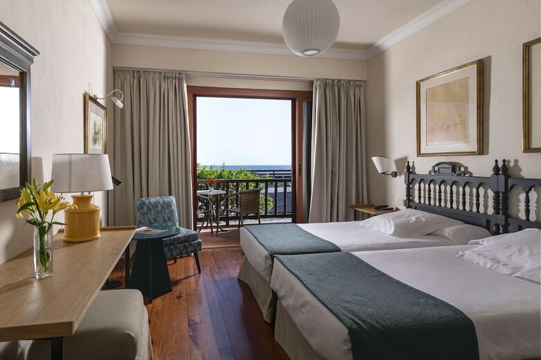 Hotel Parador De El Hierro