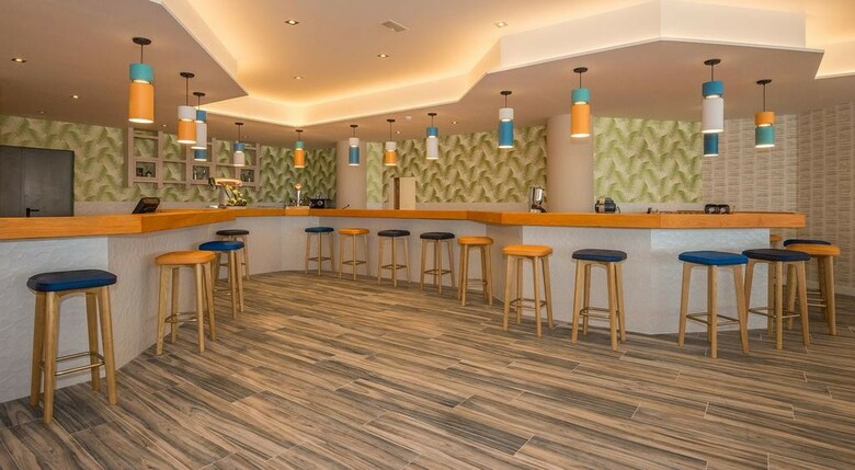 Hovima La Pinta Beachfront Family Hotel