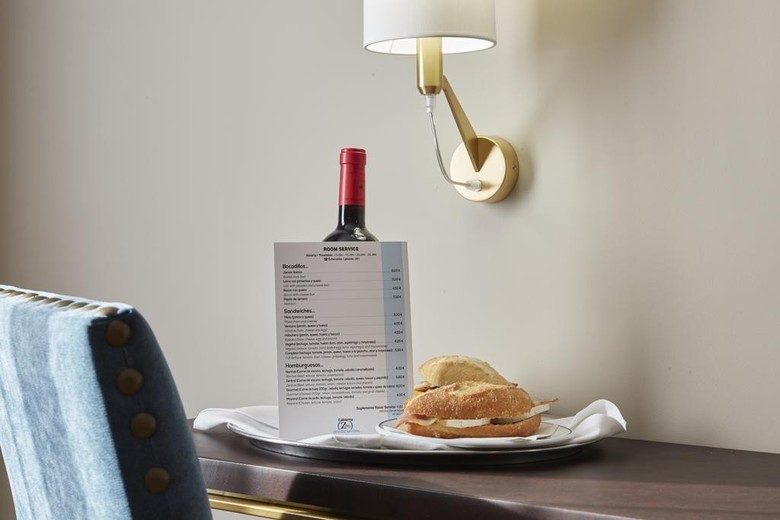 Hotel Zentral Mayoral